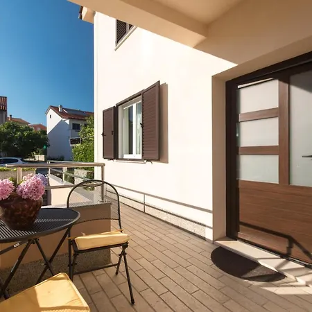 Apartmani Paradiso Krk Town Extérieur photo