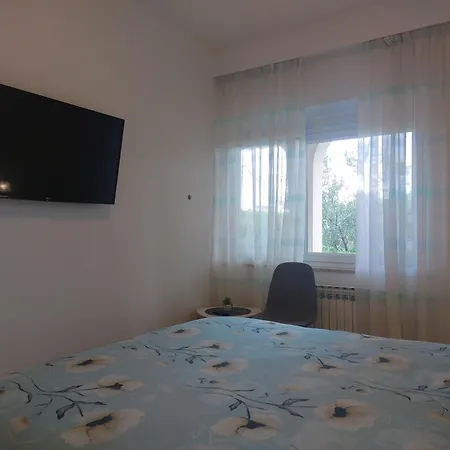 Apartmani Paradiso Krk Town Extérieur photo