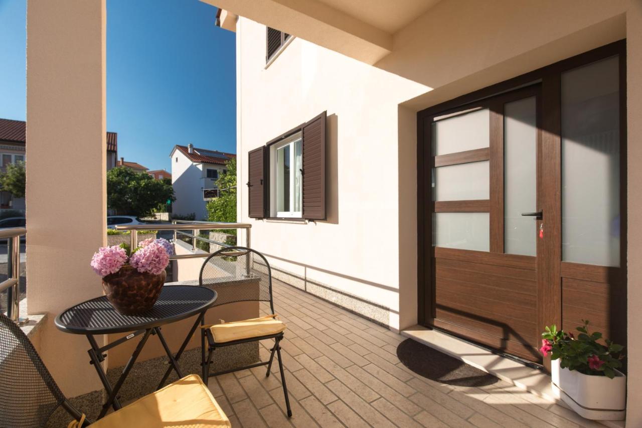 Paradiso Apartment