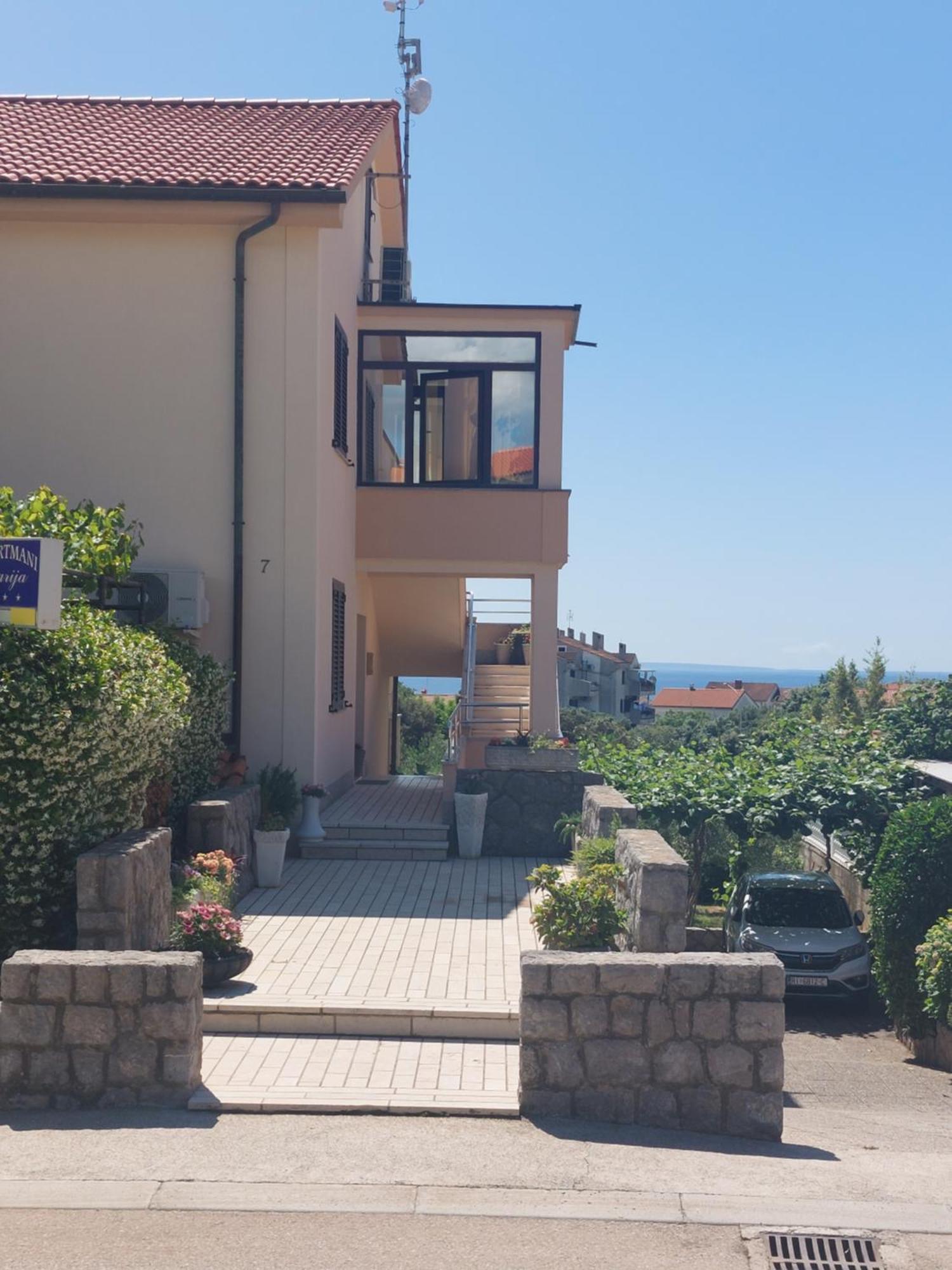 Paradiso Appartement *