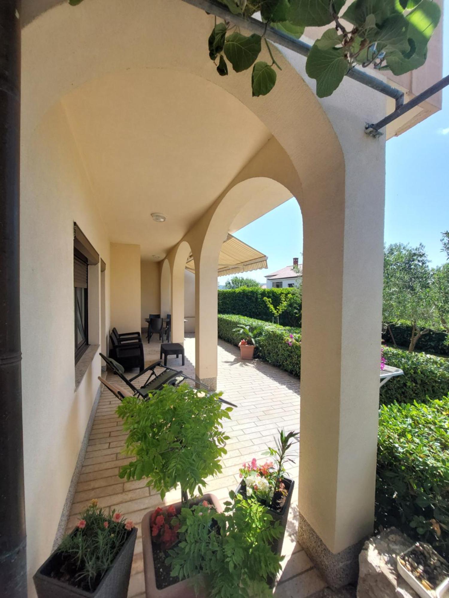 Apartment Paradiso *